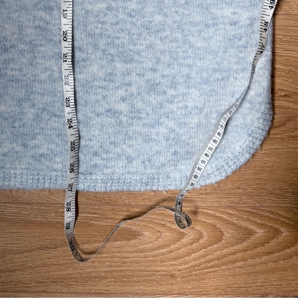 3/$30 - REITMANS Women's Light Blue Sweater - Picture 5 of 5
